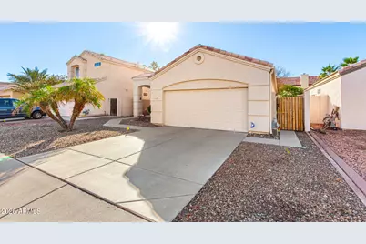 11321 W Piccadilly Road, Avondale, AZ 85392 - Photo 3