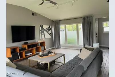 530 W Oregon Avenue, Phoenix, AZ 85013 - Photo 1