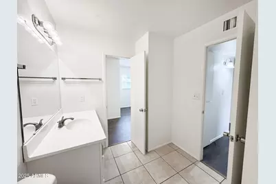 6729 N 44th Avenue, Glendale, AZ 85301 - Photo 15