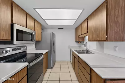 10101 N 97th Drive, Peoria, AZ 85345 - Photo 9