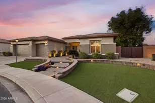 2246 E San Carlos Pl, Chandler, AZ 85249 - Photo 9