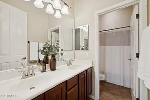 2246 E San Carlos Pl, Chandler, AZ 85249 - Photo 33