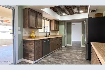 12418 W Sonnet Drive, Sun City West, AZ 85375 - Photo 15