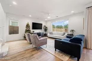 21927 N 31st Pl, Phoenix, AZ 85050 - Photo 3