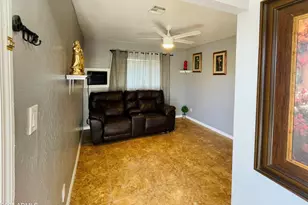 3720 W Mauna Loa Ln, Phoenix, AZ 85053 - Photo 5