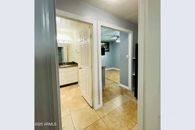 3720 W Mauna Loa Lane, Phoenix, AZ 85053 - Photo 15