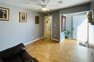 3720 W Mauna Loa Ln, Phoenix, AZ 85053 - Photo 7