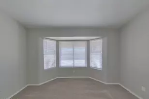 2601 S 79th Dr, Phoenix, AZ 85043 - Photo 7