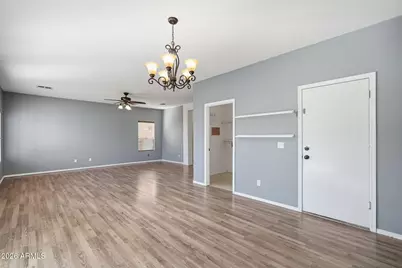 6473 S Kimberlee Way, Chandler, AZ 85249 - Photo 5