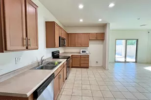 6237 W Orchid Ln, Glendale, AZ 85302 - Photo 11