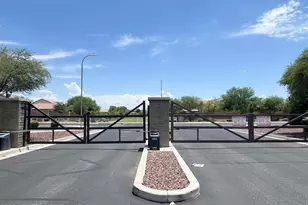 6237 W Orchid Ln, Glendale, AZ 85302 - Photo 9