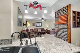 14402 N Coral Gables Dr, Phoenix, AZ 85023 - Photo 13