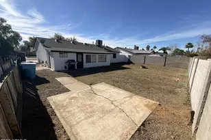 3640 E Ludlow Dr, Phoenix, AZ 85032 - Photo 5