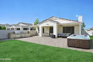 2223 E Branham Ln, Phoenix, AZ 85042 - Photo 25