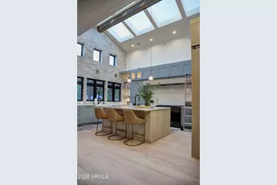 1915 E Rose Lane, Phoenix, AZ 85016 - Photo 9