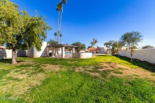 942 E Laguna Dr, Tempe, AZ 85282 - Photo 33