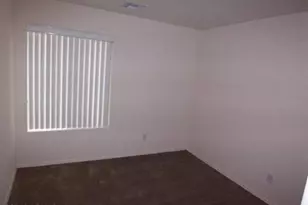 3217 W Pleasant Ln, Phoenix, AZ 85041 - Photo 7