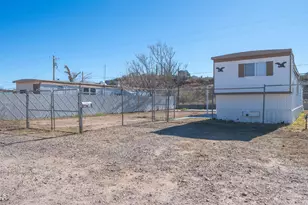 306 E Apache St, Huachuca City, AZ 85616 - Photo 7