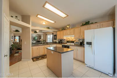 918 E Lincolnwood Circle, Casa Grande, AZ 85194 - Photo 11