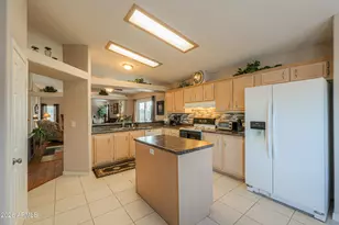 918 E Lincolnwood Cir, Casa Grande, AZ 85194 - Photo 11