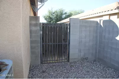 2716 W Allens Peak Drive, San Tan Valley, AZ 85144 - Photo 23