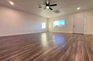 8052 W Pierson St, Phoenix, AZ 85033 - Photo 35