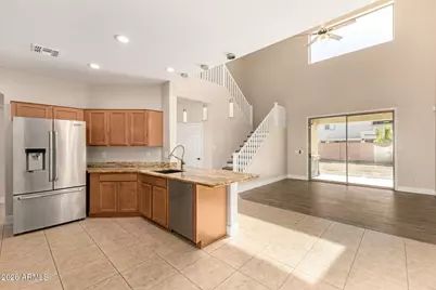 10625 E Knowles Avenue, Mesa, AZ 85209 - Photo 11