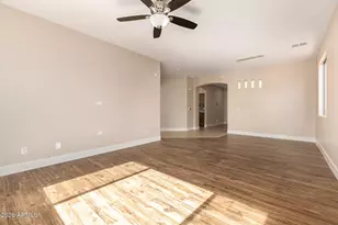 10625 E Knowles Ave, Mesa, AZ 85209 - Photo 5