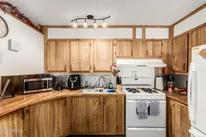 10540 E Apache Trail #6, Apache Junction, AZ 85120 - Photo 17