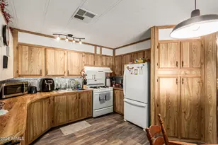 10540 E Apache Trail, Apache Junction, AZ 85120 - Photo 15