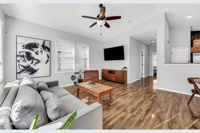 5627 S 21st Terrace, Phoenix, AZ 85040 - Photo 9