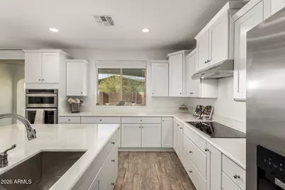 5626 S Inez Court, Gilbert, AZ 85298 - Photo 9