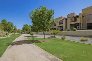 8301 N 21st Dr, Phoenix, AZ 85021 - Photo 37