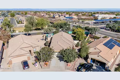 17102 W Saguaro Lane, Surprise, AZ 85388 - Photo 39