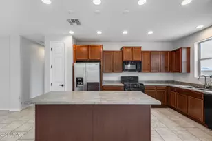 25610 N 144th Ln, Surprise, AZ 85387 - Photo 7