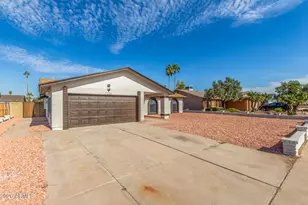 7226 W Sunnyslope Ln, Peoria, AZ 85345 - Photo 3