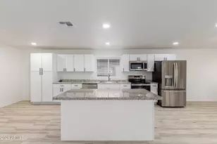 7226 W Sunnyslope Ln, Peoria, AZ 85345 - Photo 5