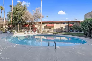 355 E Thomas Rd, Phoenix, AZ 85012 - Photo 15