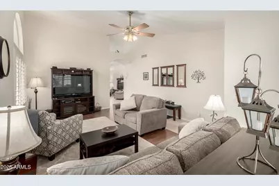 10813 W Wikieup Lane, Peoria, AZ 85373 - Photo 7