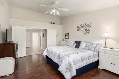 10813 W Wikieup Lane, Peoria, AZ 85373 - Photo 17