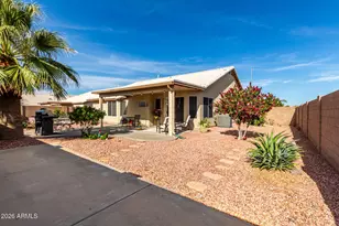 10813 W Wikieup Ln, Peoria, AZ 85373 - Photo 27