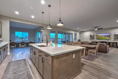 13568 W Phacelia Lane, Peoria, AZ 85383 - Photo 11