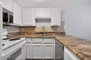 21622 N 23rd Ave, Phoenix, AZ 85027 - Photo 3