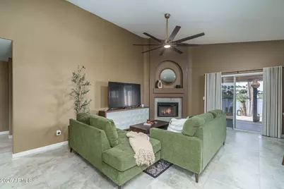 10952 S Desert Lake Drive, Goodyear, AZ 85338 - Photo 7