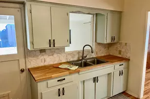 105 Dorothy Dr, Bisbee, AZ 85603 - Photo 5