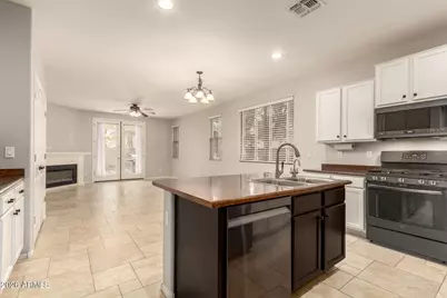 2747 E Canyon Creek Drive, Gilbert, AZ 85295 - Photo 5