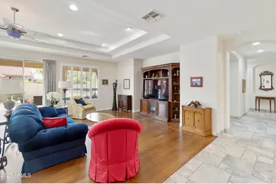 10061 E Coopers Hawk Drive, Sun Lakes, AZ 85248 - Photo 11