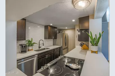 4240 N 81st Street, Scottsdale, AZ 85251 - Photo 9