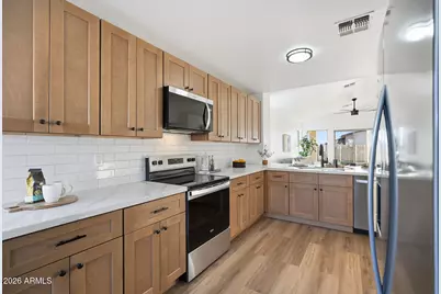 8070 N 110th Avenue, Peoria, AZ 85345 - Photo 15