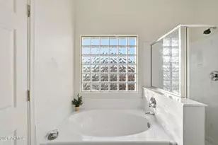 8070 N 110th Ave, Peoria, AZ 85345 - Photo 25